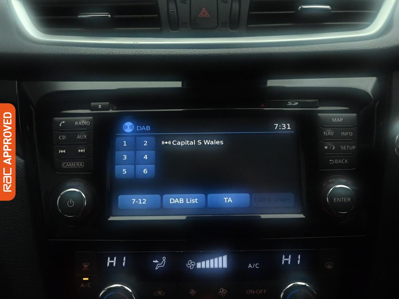 Used Nissan Qashqai 2015 for sale - 76569424: Photo 17