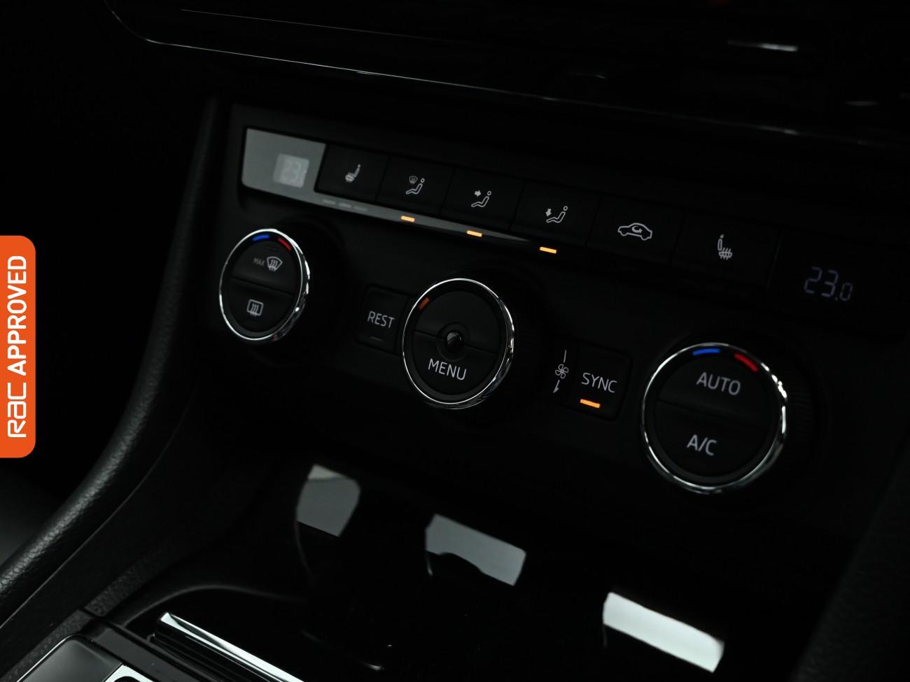 Used Skoda Superb 2016 for sale - 77577632: Photo 21