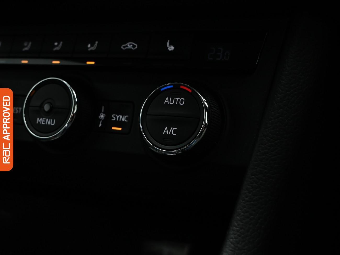 Used Skoda Superb 2016 for sale - 77577632: Photo 22