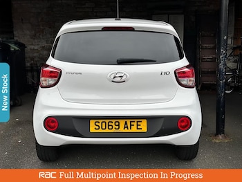 Used Hyundai i10 2020 for sale - 76156414: Photo 2