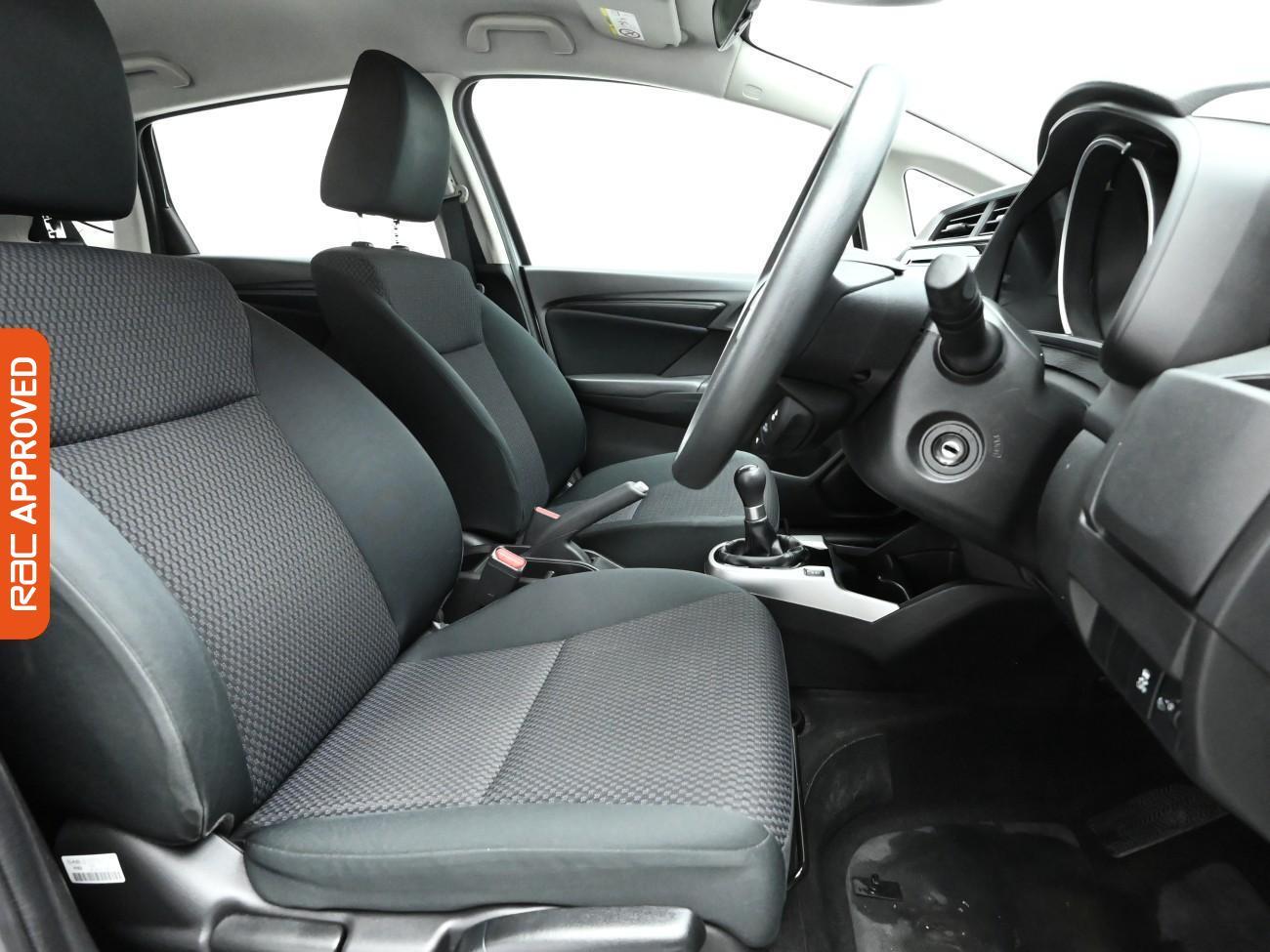 Used Honda Jazz 2019 for sale - 76629880: Photo 12