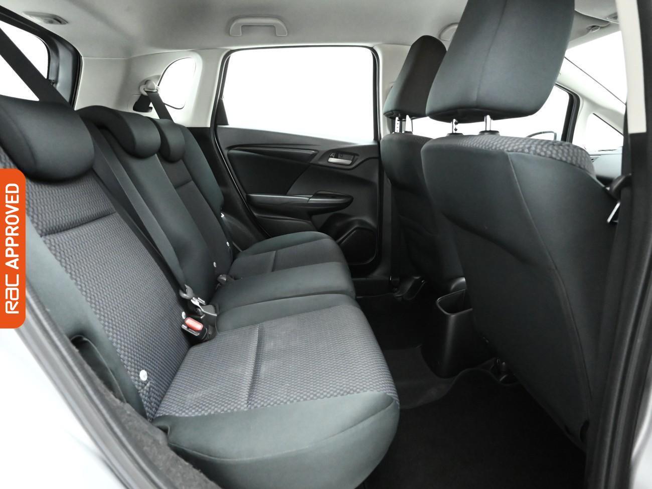 Used Honda Jazz 2019 for sale - 76629880: Photo 13