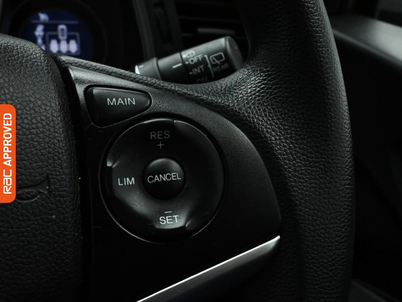 Used Honda Jazz 2019 for sale - 76629880: Photo 18