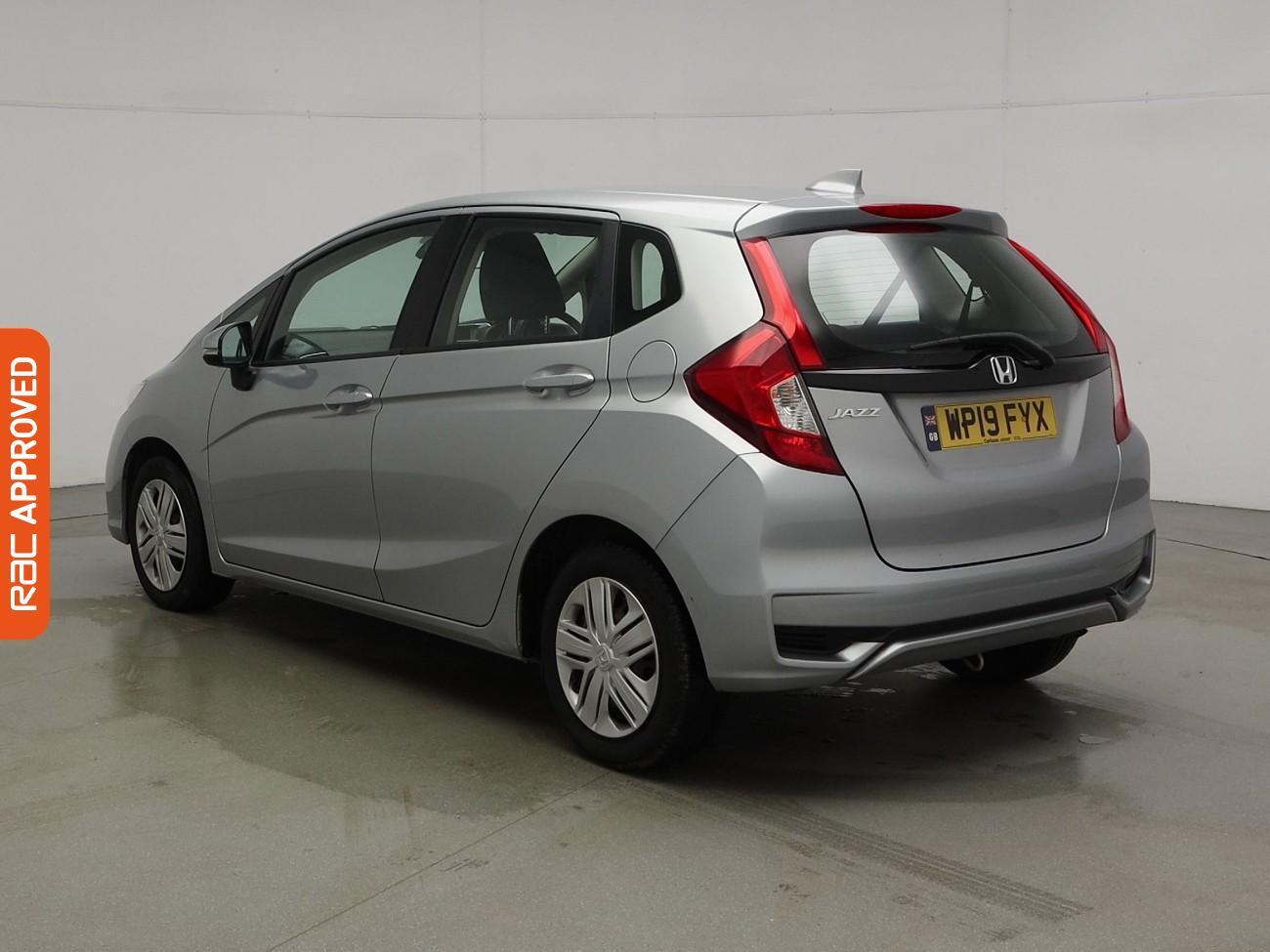 Used Honda Jazz 2019 for sale - 76629880: Photo 4