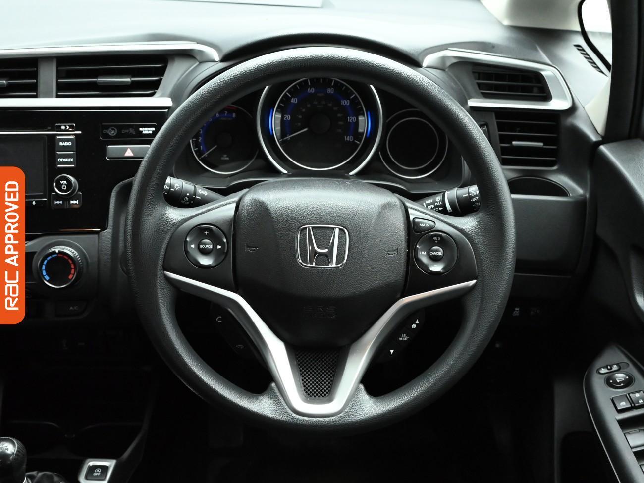 Used Honda Jazz 2019 for sale - 76629880: Photo 9