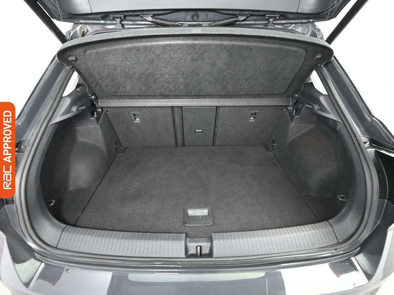 Used Volkswagen T-Roc 2022 for sale - 77283364: Photo 28