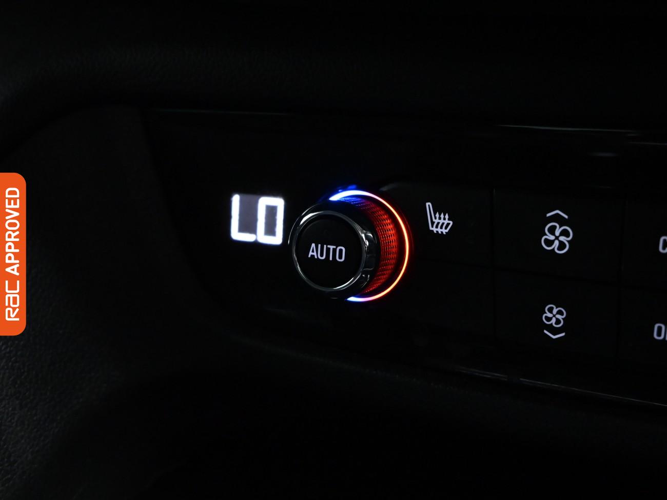 Used Vauxhall Insignia 2017 for sale - 76267866: Photo 17