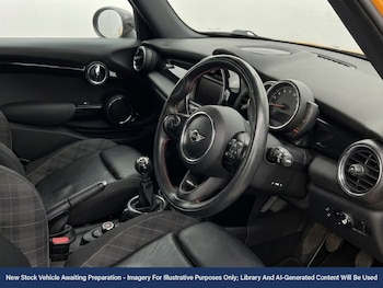 Used MINI Hatch 2015 for sale - 78495302: Photo