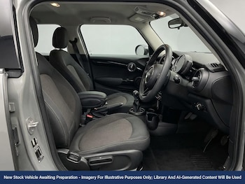 Used MINI Hatch 2021 for sale - 77620713: Photo