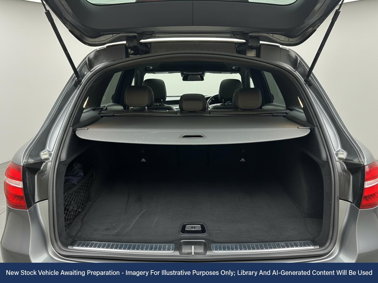 Used Mercedes-Benz GLC 2019 for sale - 76845528: Photo 7