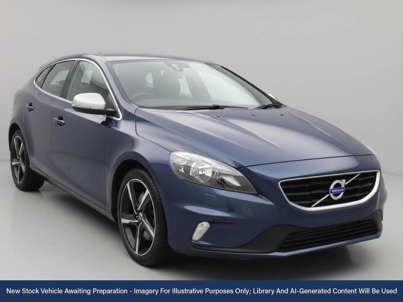 Used Volvo V40 2015 for sale - 76723891: Photo 1