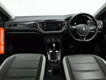 Used Volkswagen T-Roc 2019 for sale - 78975944: Photo