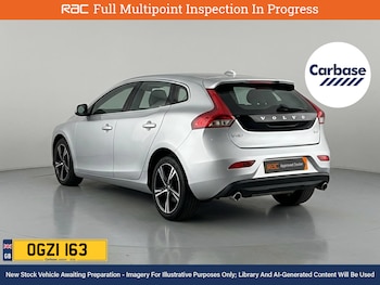 Used Volvo V40 2019 for sale - 78961272: Photo