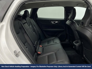Used Volvo V40 2019 for sale - 78961272: Photo