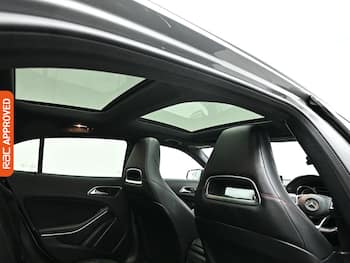 Used Mercedes-Benz GLA 2020 for sale - 79637042: Photo
