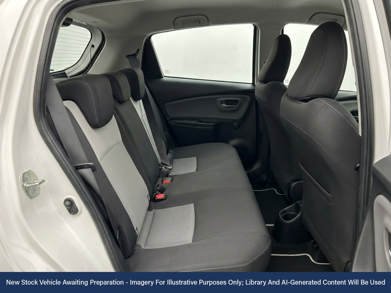 Used Toyota Yaris 2018 for sale - 77259221: Photo 4