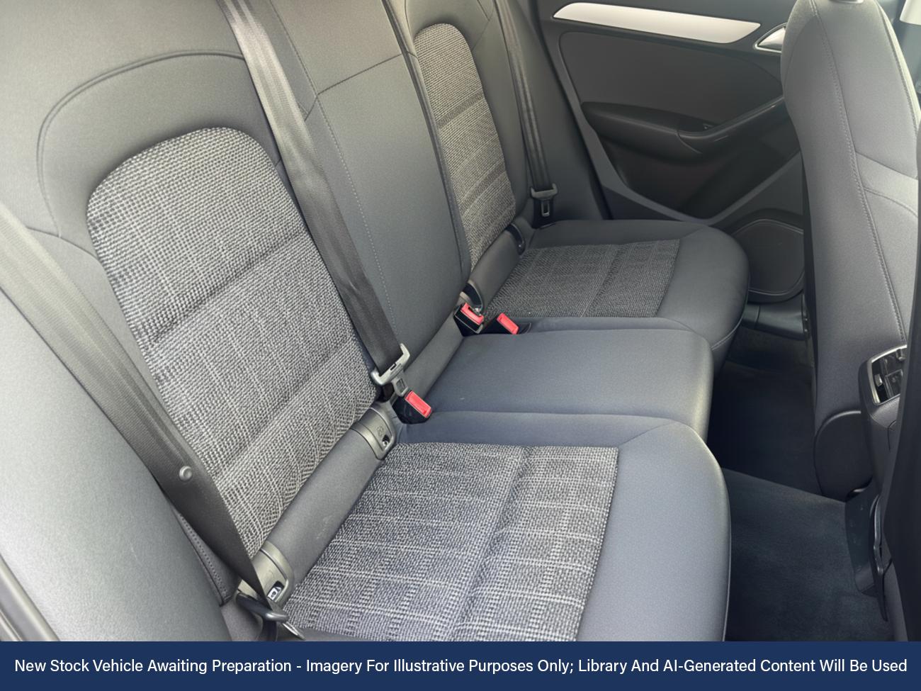 Used Audi Q3 2017 for sale - 76641887: Photo 4