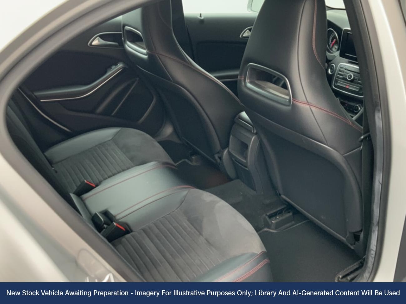 Used Mercedes-Benz A-Class 2014 for sale - 76610880: Photo 4