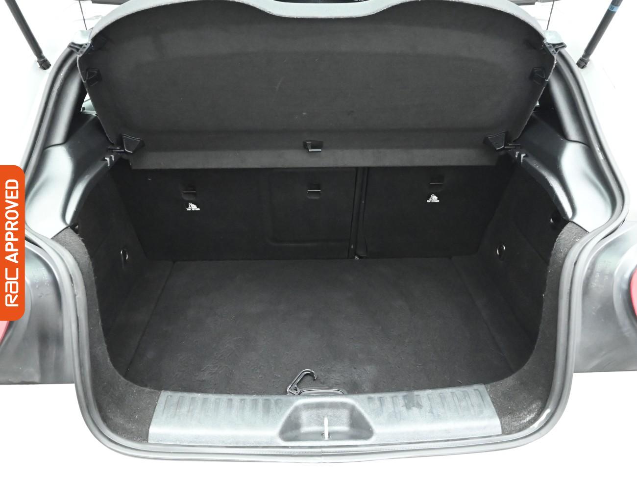 Used Mercedes-Benz A-Class 2014 for sale - 76919315: Photo 13