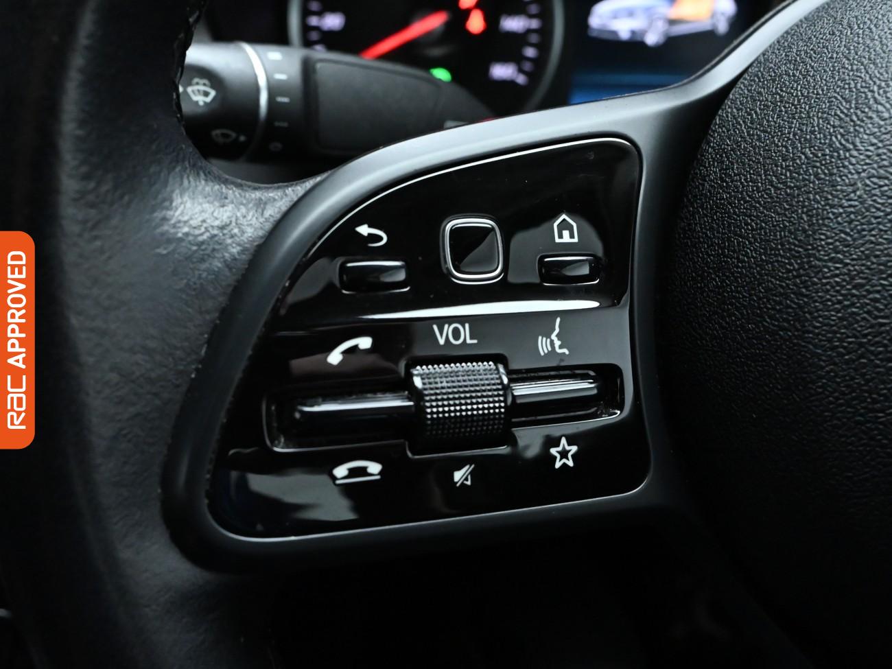 Used Mercedes-Benz C Class 2019 for sale - 76035395: Photo 23