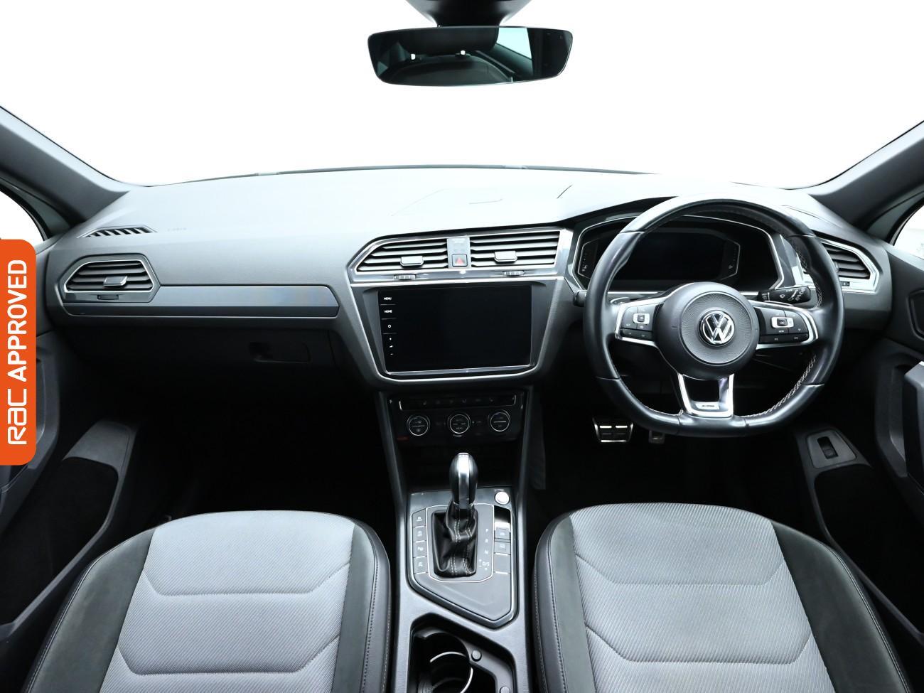 Used Volkswagen Tiguan 2019 for sale - 76142210: Photo 2