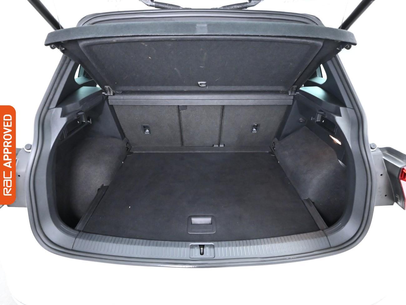 Used Volkswagen Tiguan 2019 for sale - 76142210: Photo 28