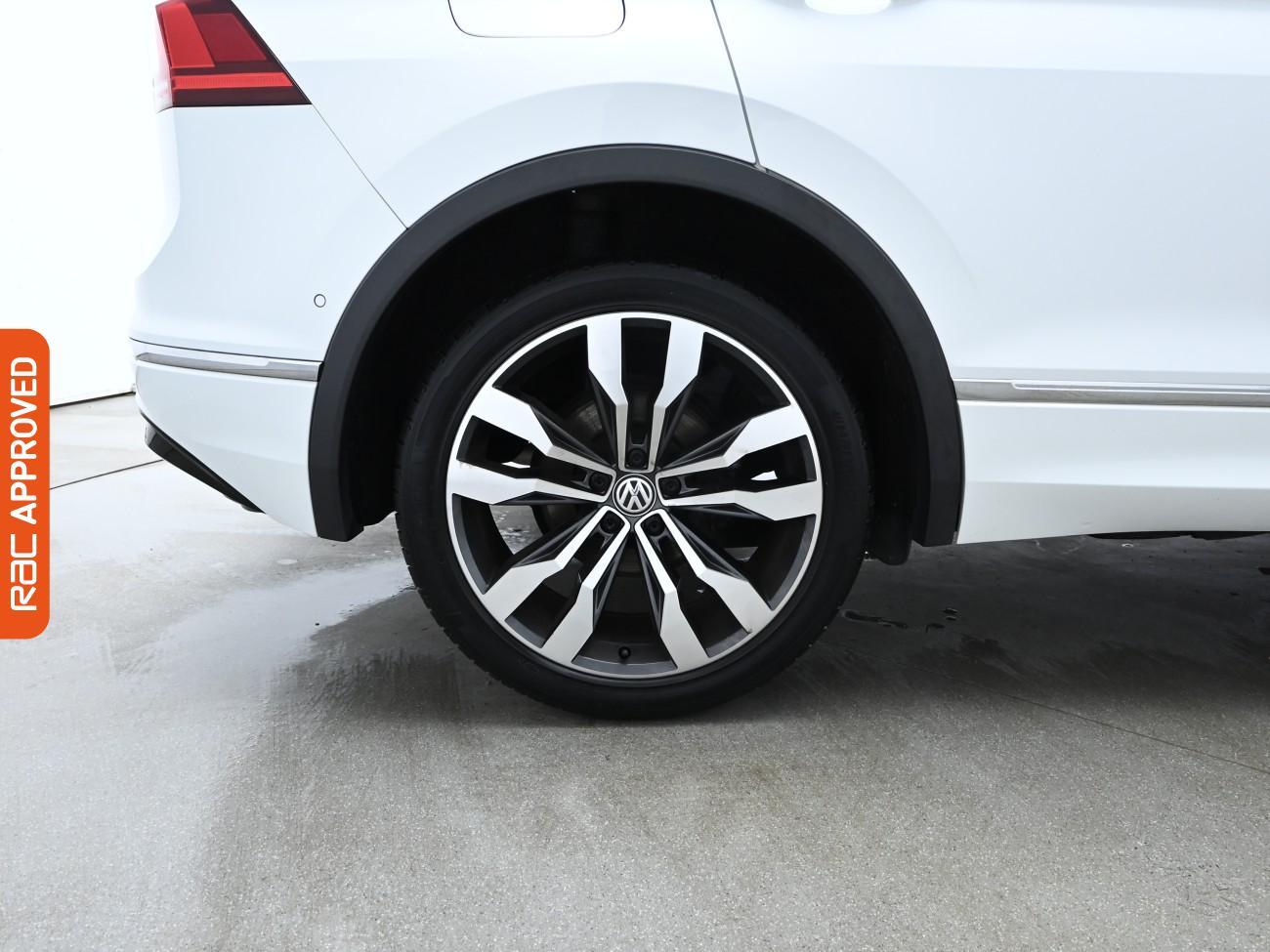 Used Volkswagen Tiguan 2019 for sale - 76142210: Photo 31