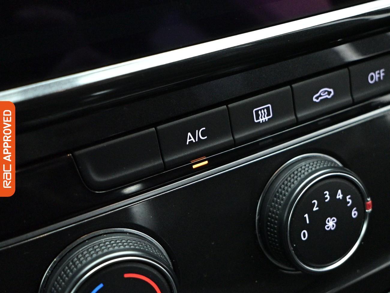 Used Volkswagen Golf 2017 for sale - 78001930: Photo 15