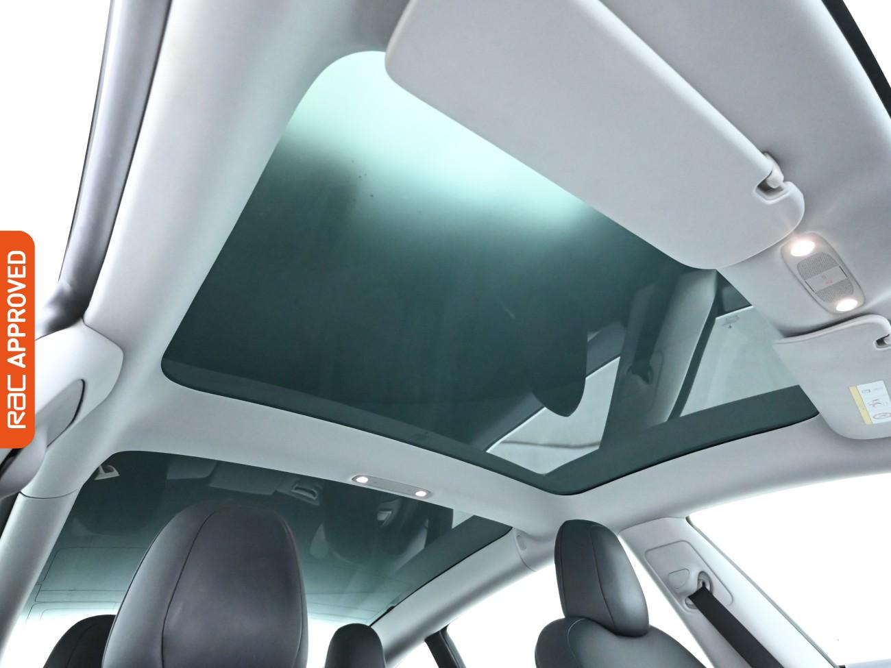 Used Tesla Model 3 2020 for sale - 76697623: Photo 3