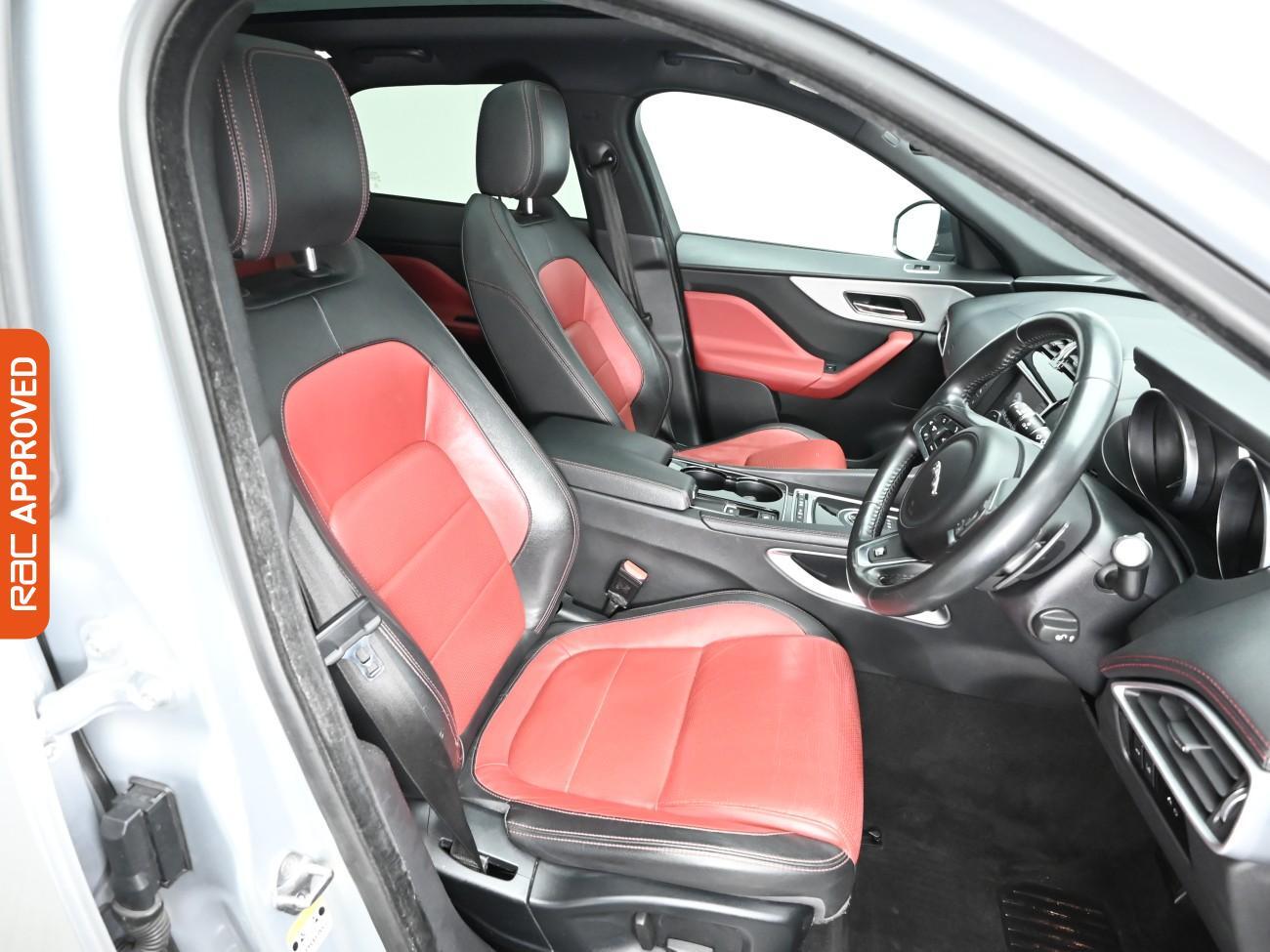 Used Jaguar F-Pace 2016 for sale - 76576270: Photo 12