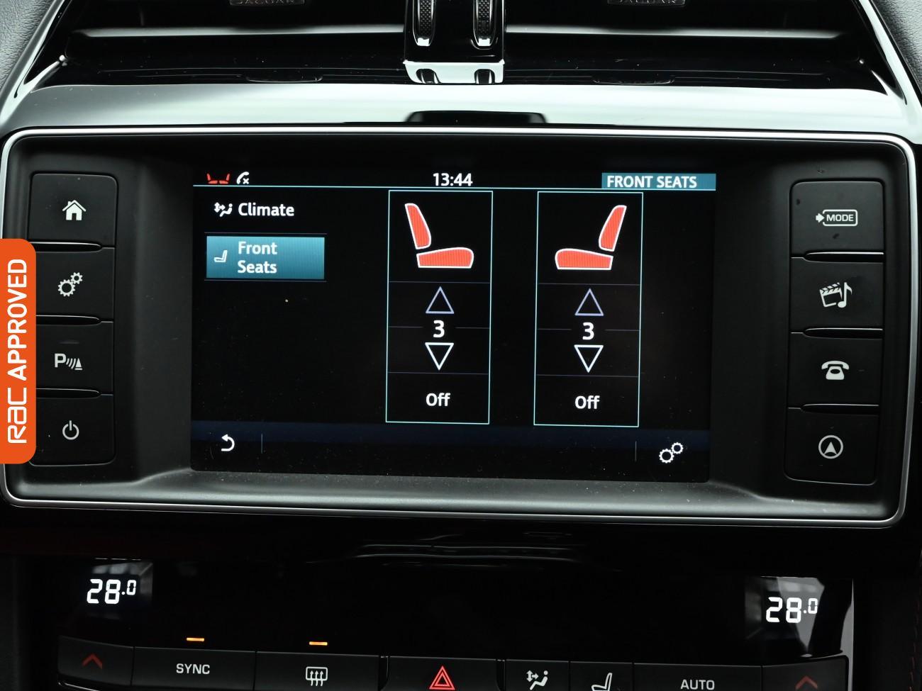 Used Jaguar F-Pace 2016 for sale - 76576270: Photo 16