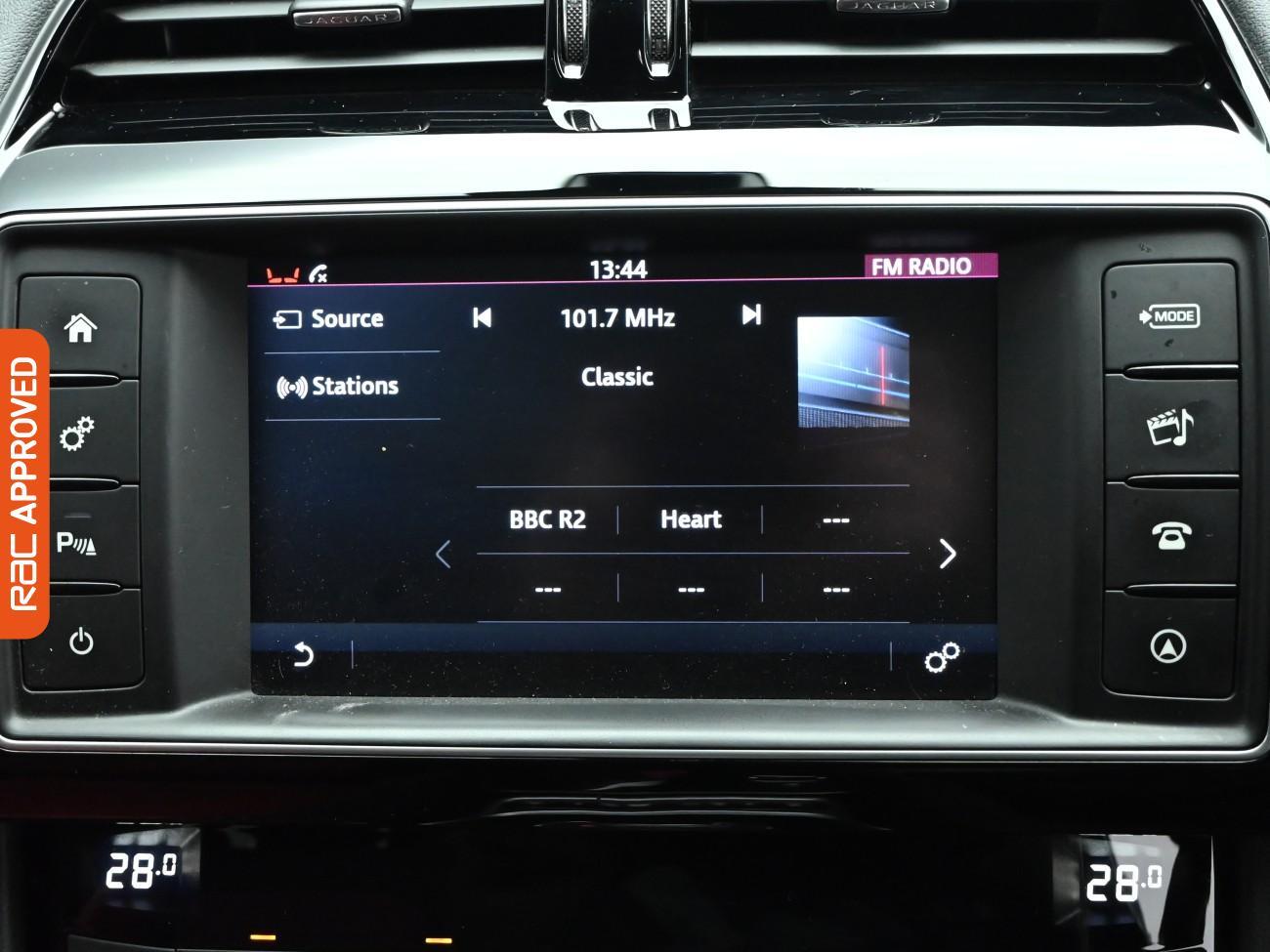 Used Jaguar F-Pace 2016 for sale - 76576270: Photo 17