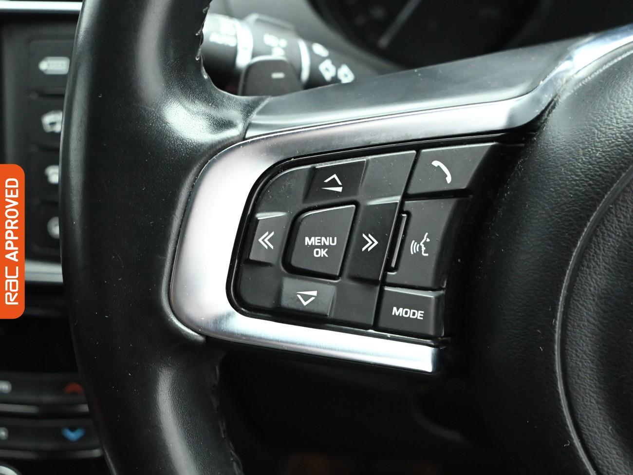 Used Jaguar F-Pace 2016 for sale - 76576270: Photo 21