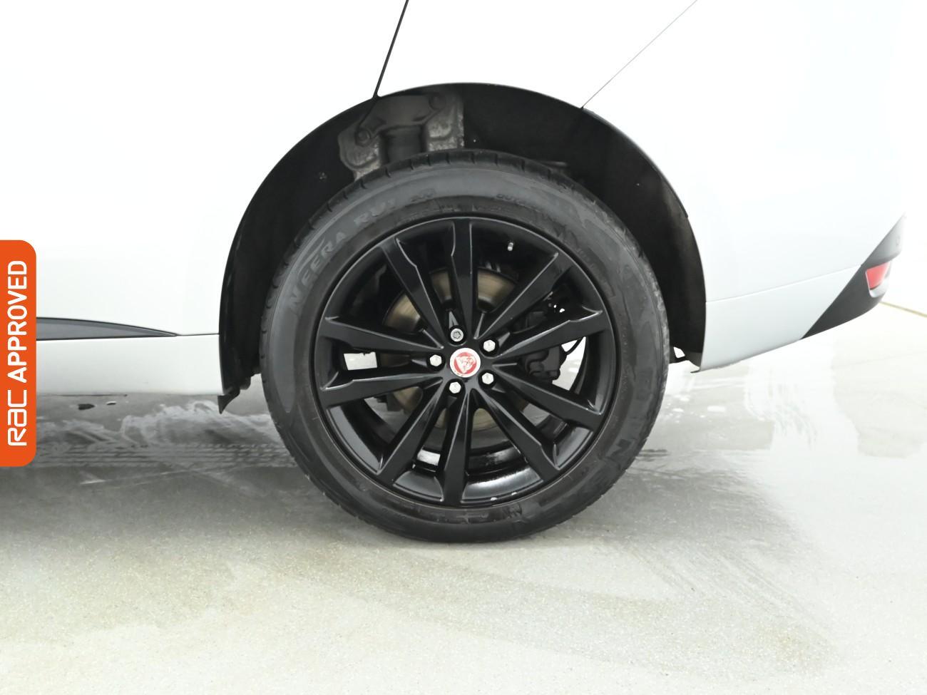 Used Jaguar F-Pace 2016 for sale - 76576270: Photo 29