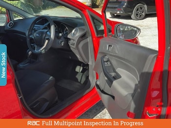 Used Ford Fiesta 2013 for sale - 76206909: Photo