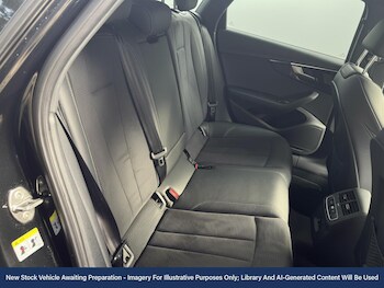 Used Audi A4 Avant 2022 for sale - 76929208: Photo