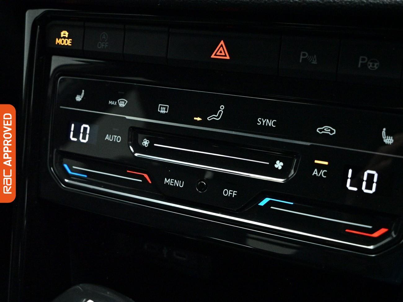 Used Volkswagen T-Roc 2023 for sale - 78197593: Photo 25