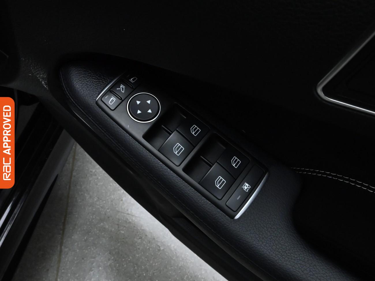 Used Mercedes-Benz E Class 2016 for sale - 76316312: Photo 35