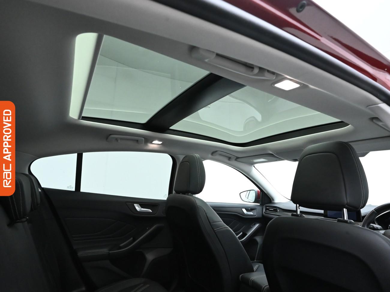 Used Ford Focus 2020 for sale - 76495409: Photo 3