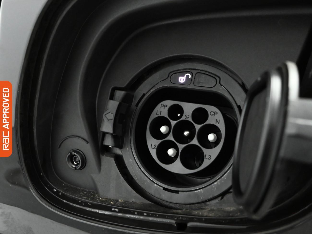 Used Mercedes-Benz GLC 2022 for sale - 76697590: Photo 25