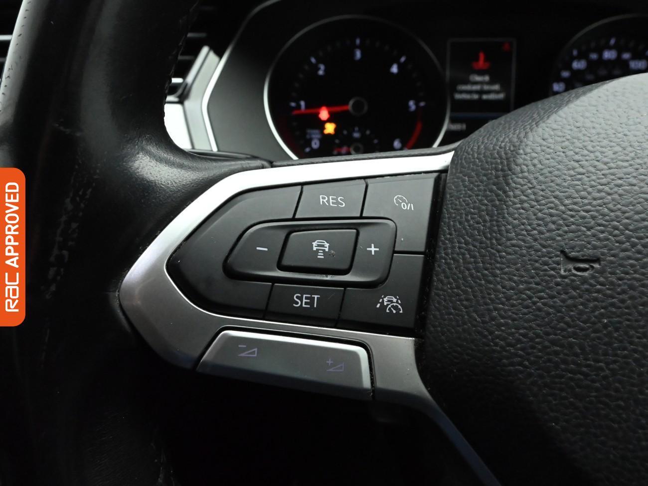 Used Volkswagen Passat 2020 for sale - 77236021: Photo 22