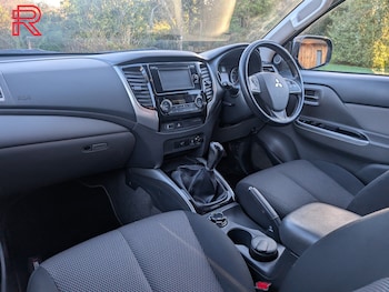 Used Mitsubishi L200 2016 for sale - 76931716: Photo