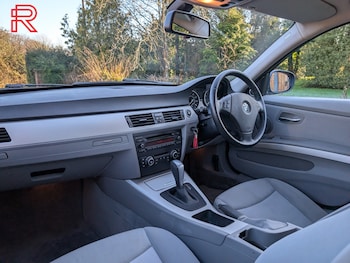 Used BMW 3 Series 2010 for sale - 77546163: Photo