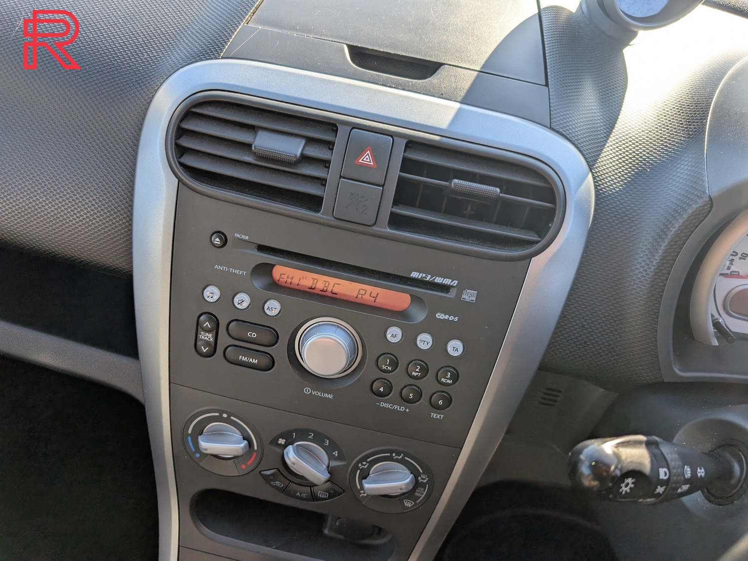 Used Vauxhall Agila 2011 for sale - 78210580: Photo 24