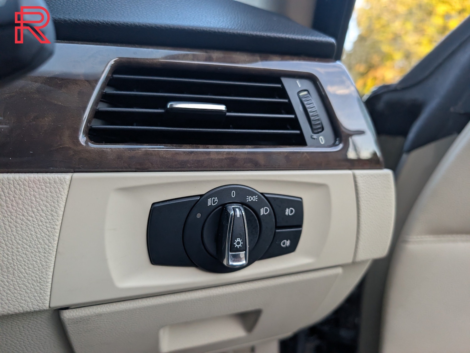 Used BMW 3 Series 2009 for sale - 78111733: Photo 100