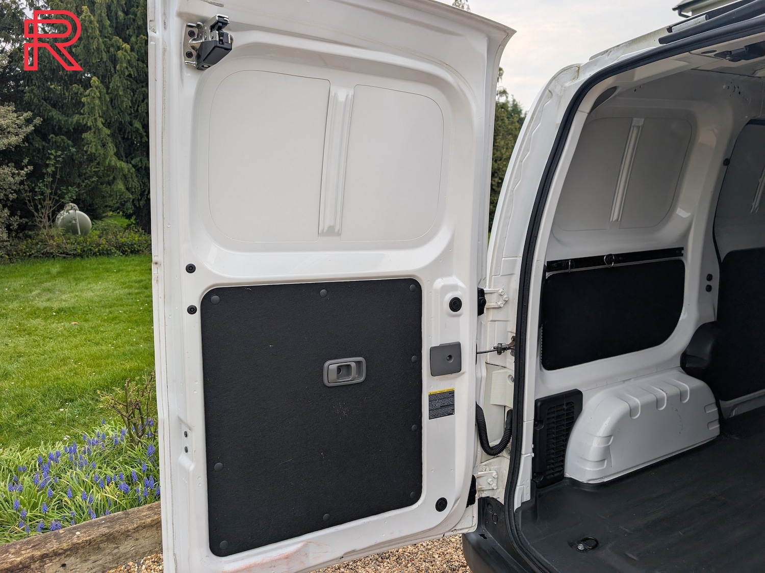 Used Nissan e-NV200 2016 for sale - 77989856: Photo 16