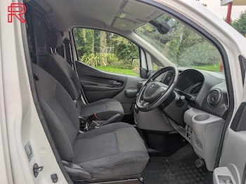 Used Nissan e-NV200 2016 for sale - 77989856: Photo