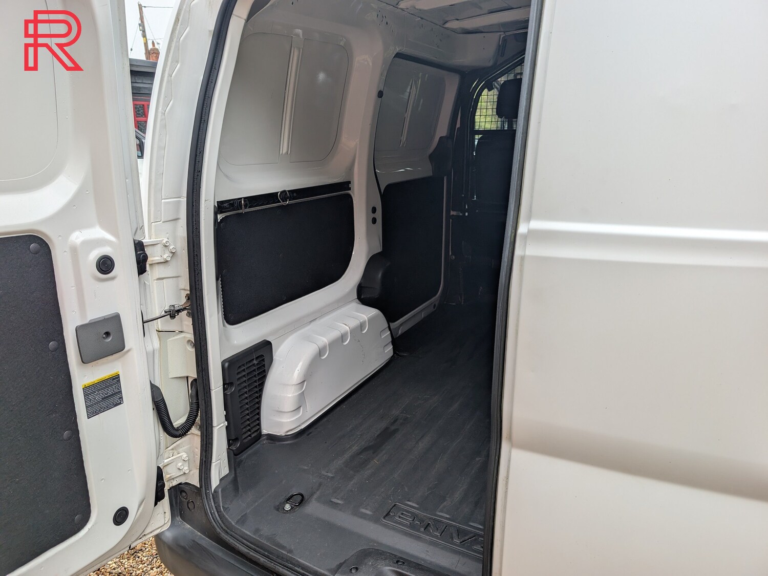 Used Nissan e-NV200 2016 for sale - 77989856: Photo 94