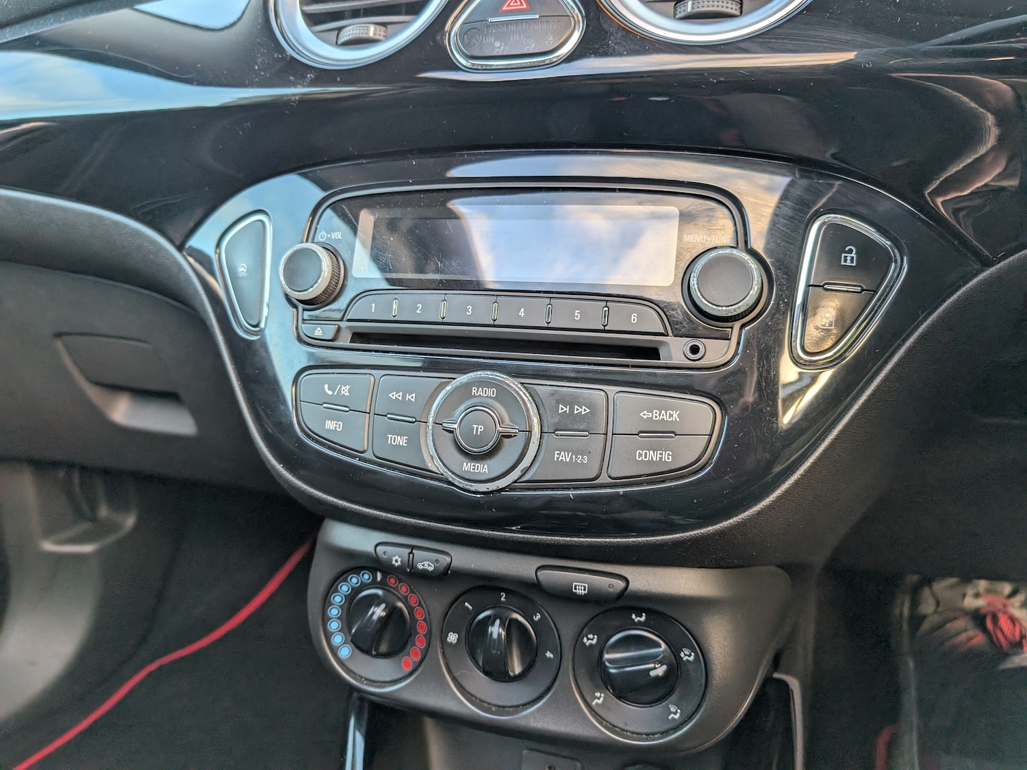 Used Vauxhall ADAM 2015 for sale - 76744569: Photo 90