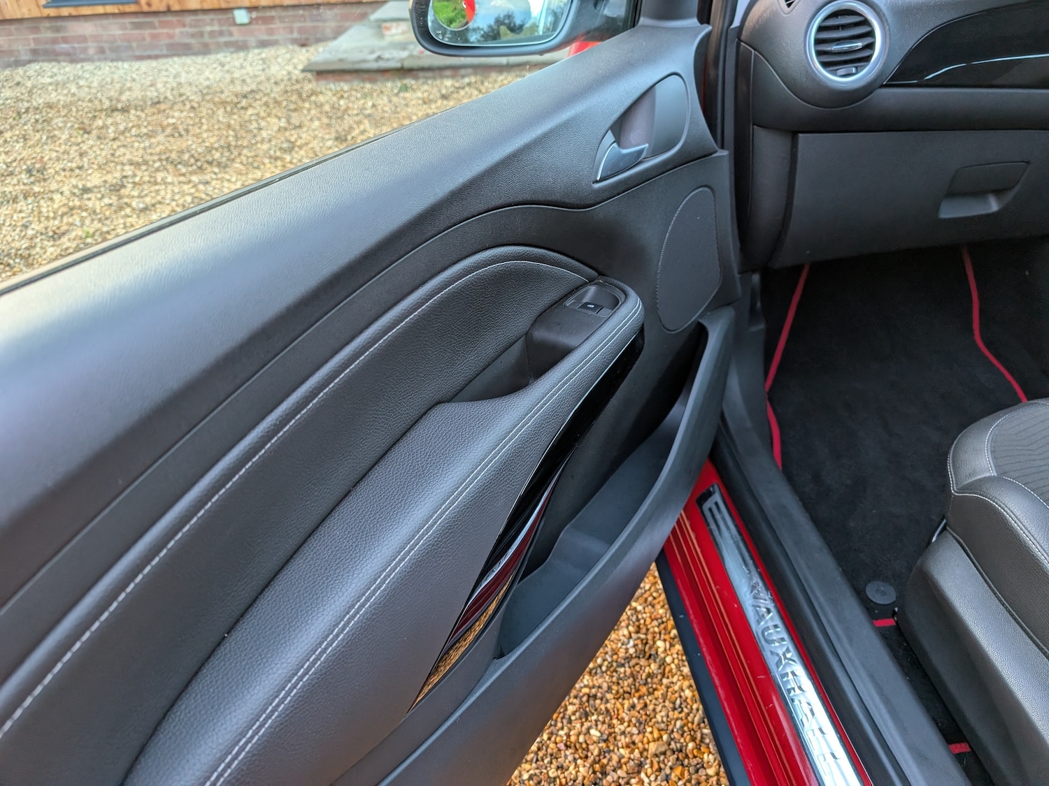 Used Vauxhall ADAM 2015 for sale - 76744569: Photo 95